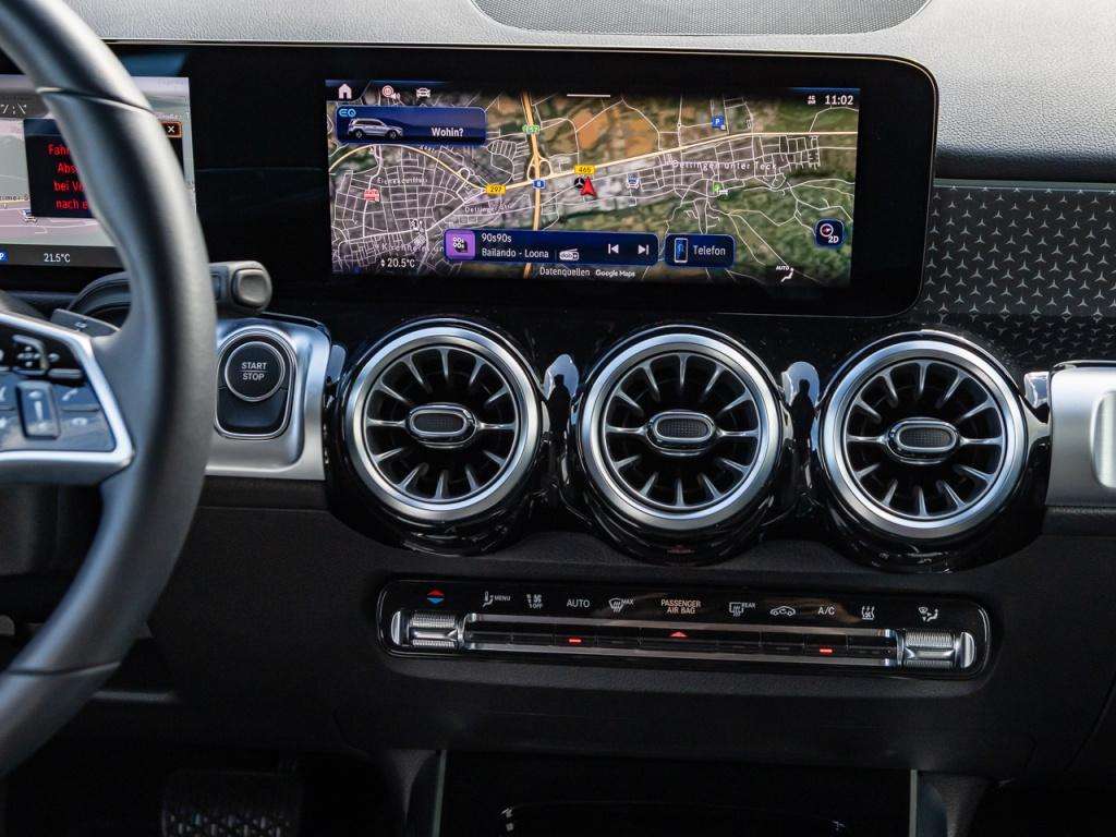 Mercedes-Benz EQB