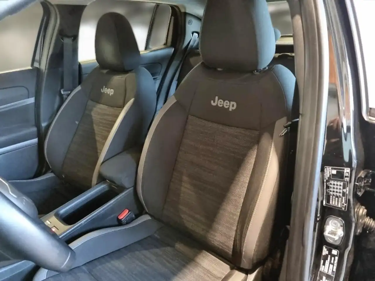 Jeep Avenger 1.2 TURBO LONGITUDE SUV, миниатюра 9