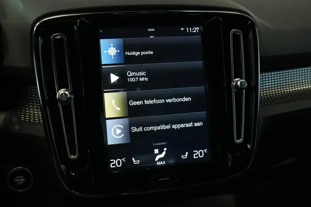 Volvo XC40 view 15