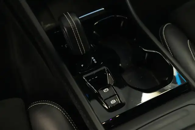 Volvo XC40 view 13