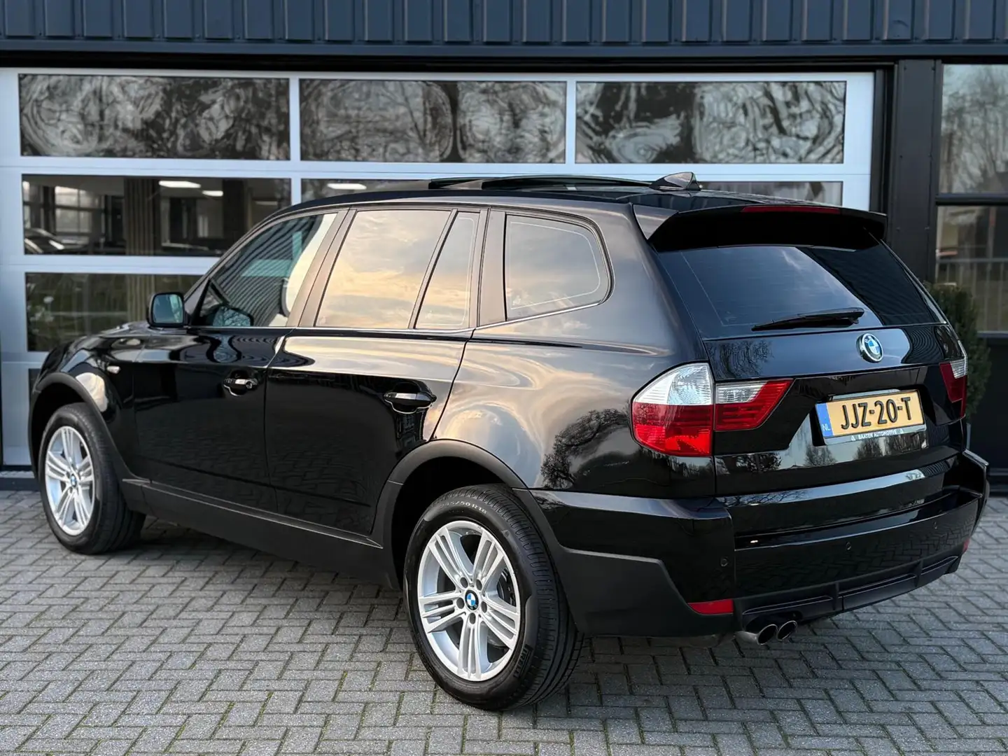 BMW X3 3.0si 272 PK |Pano|Leder|Trekhaak|Memory|Navi|Xeno Noir - 2