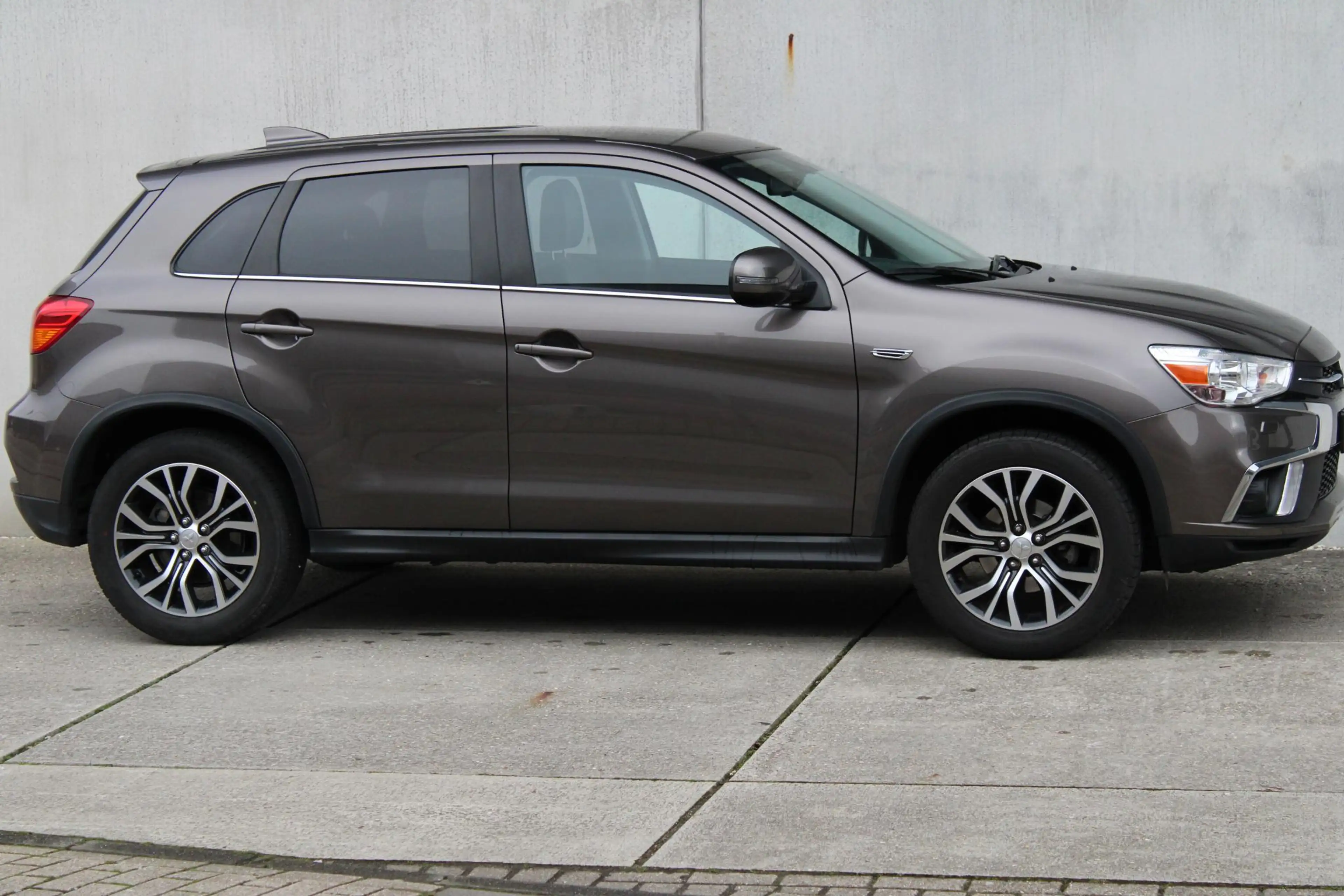 Mitsubishi ASX 1.6 Cleartec Connect Pro+ / LEDER / APPLE CARPLAY — photo 5