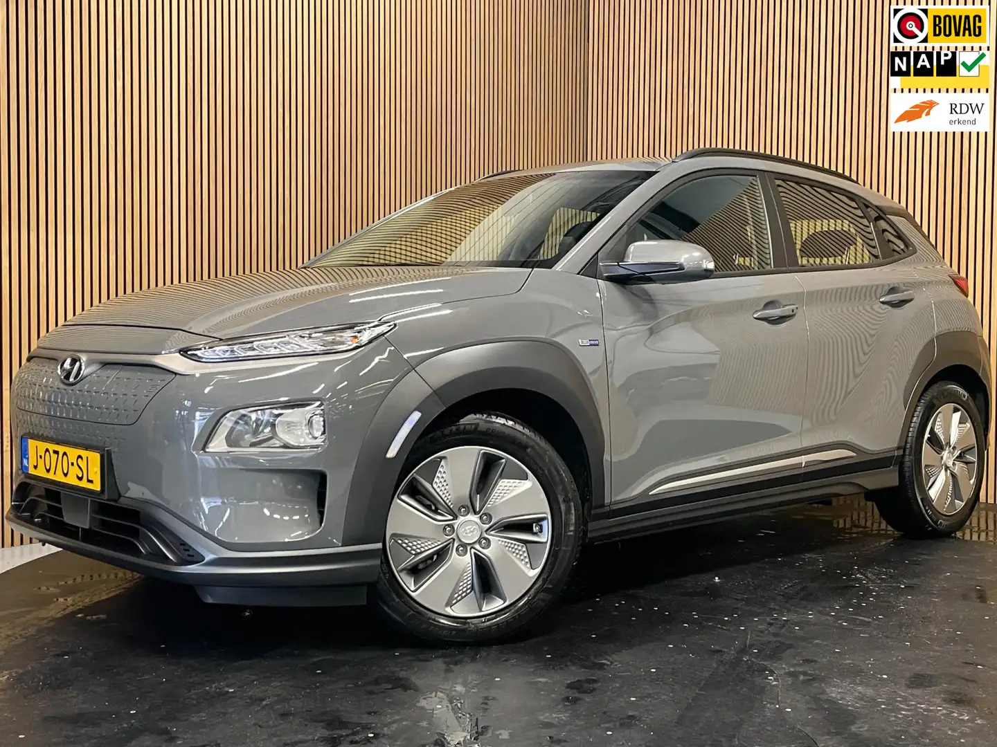 Hyundai KONA EV Comfort 39 kWh|100% SOH|ACC|CARPLAY|CAMERA|CLIM Grijs - 1