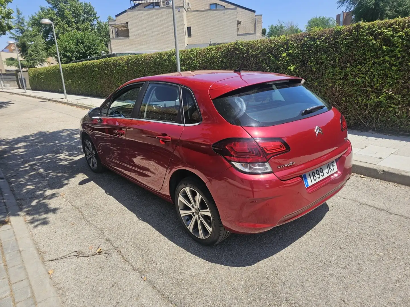 Citroen C4 1.6BlueHDI S&S Feel Edition 120 Mauve - 2