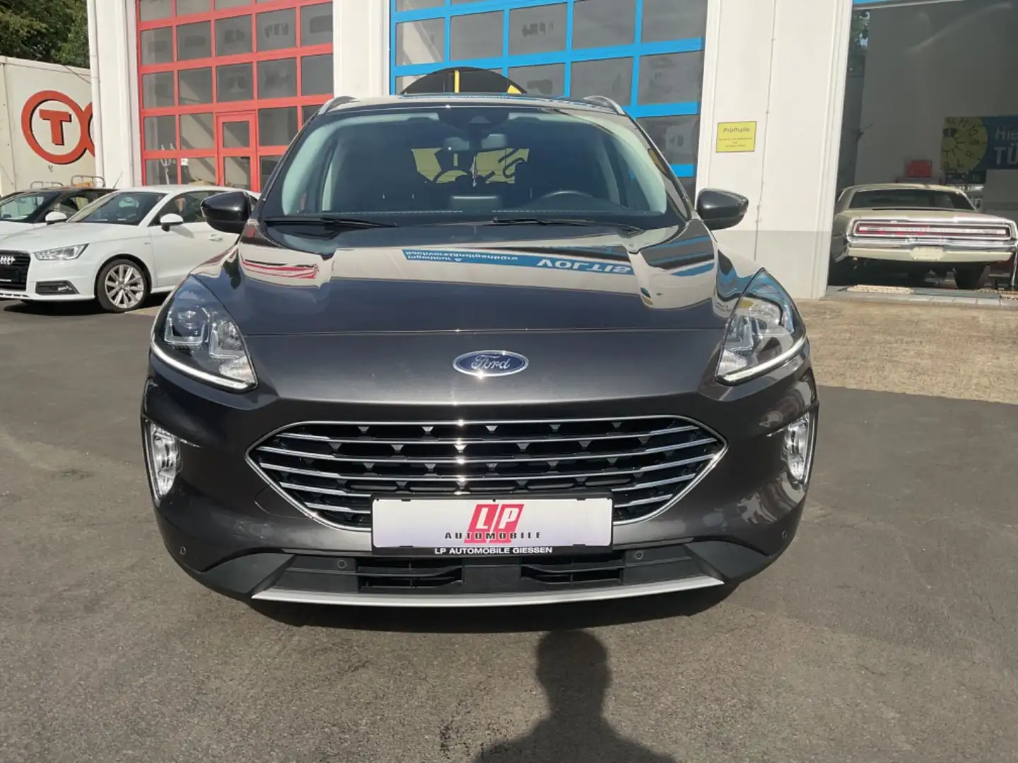 Ford Kuga Titanium PDC LED AHK Navi Gris - 2