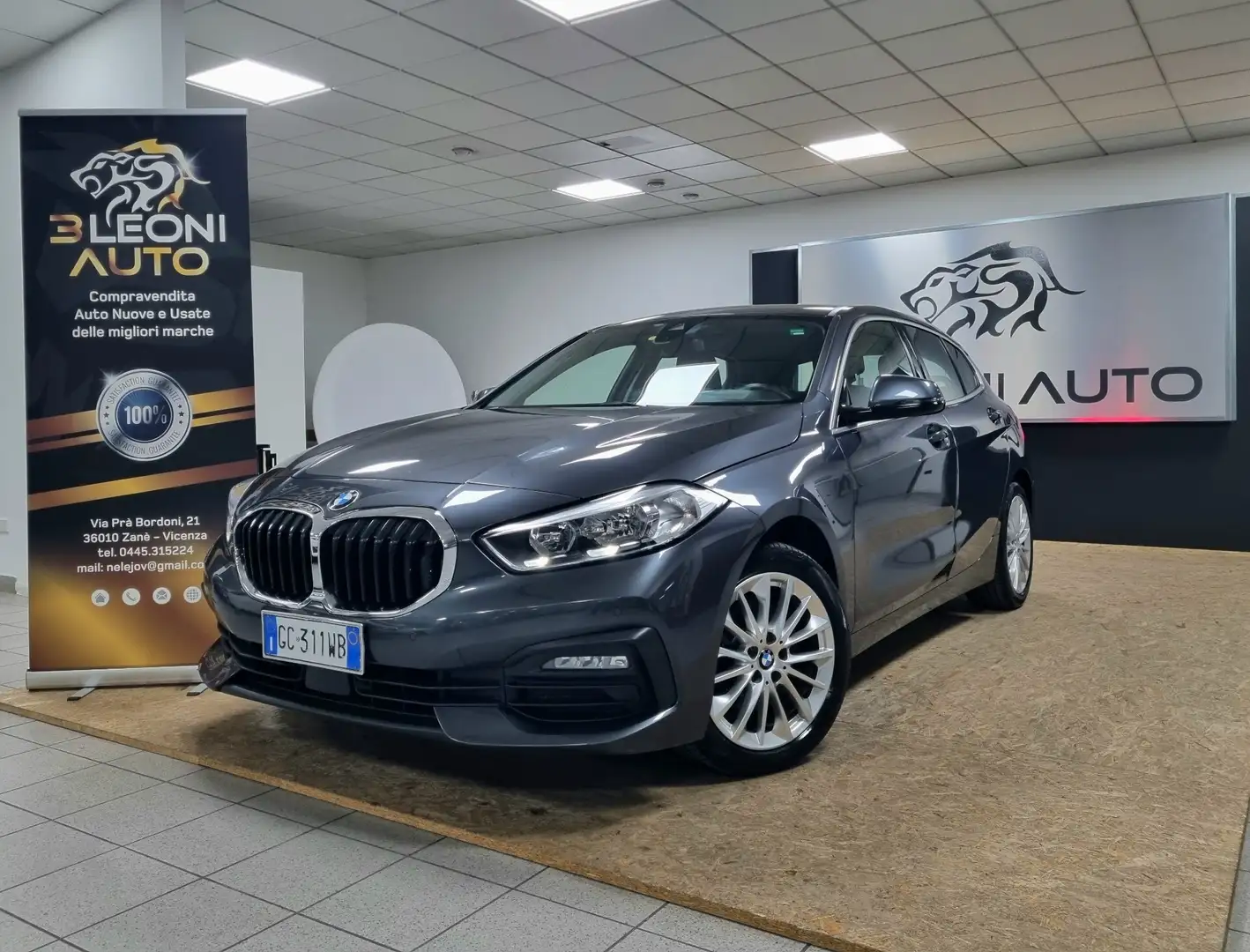 BMW 116 116d 5p. Business Advantage Grigio - 1