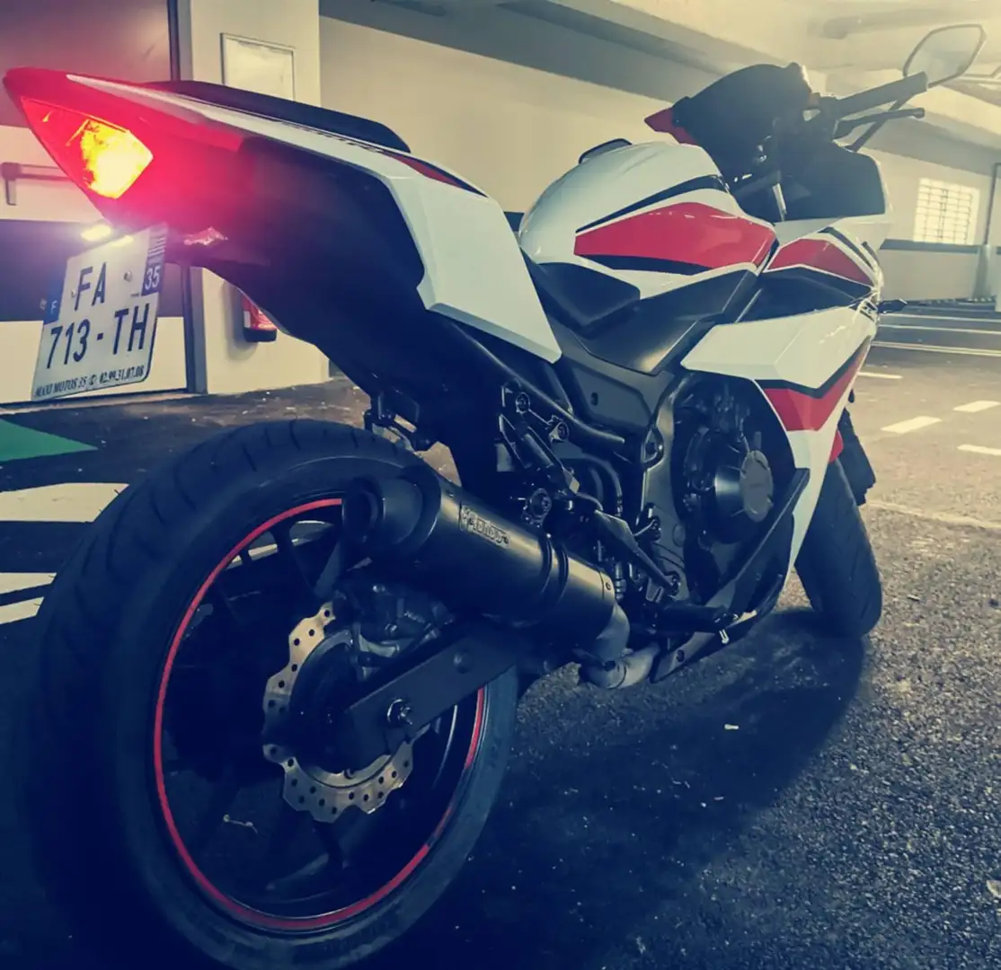 Honda CBR 500 R Bílá - 2