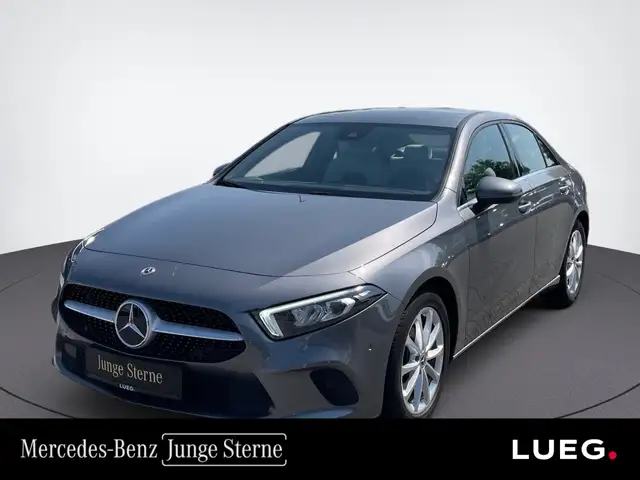 Mercedes-Benz A 200 STYLE+LED+RÜCKFAHRKAMERA+BUSINESSPAKET