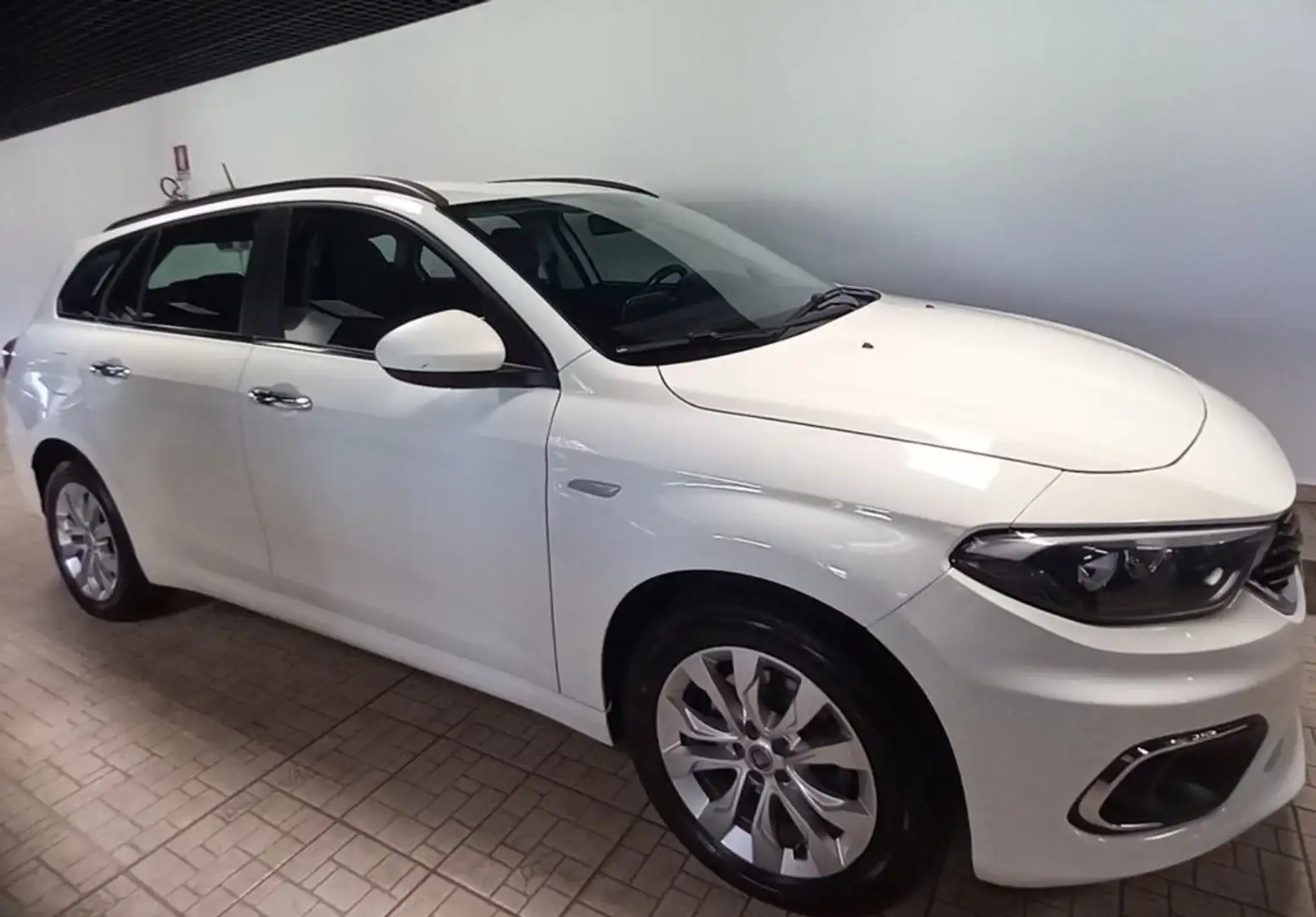Fiat Tipo 1.6 Mjt S&S SW Business Bianco - 2