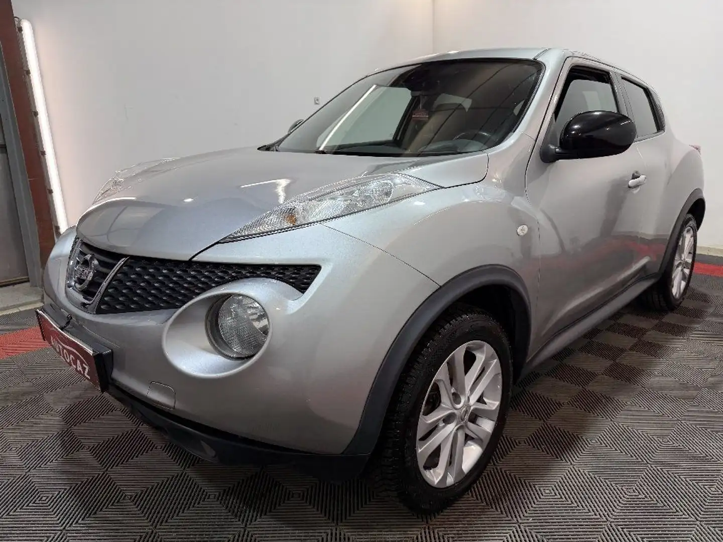 Nissan Juke 1.5 dCi 110 BVM6 Acenta +CAMERA Gris - 2