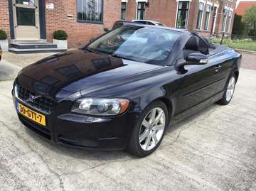 Convertible 2.4 D5 180 pk Summum youngtimer