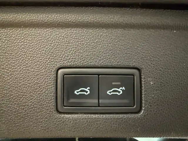 Volkswagen Touareg view 25