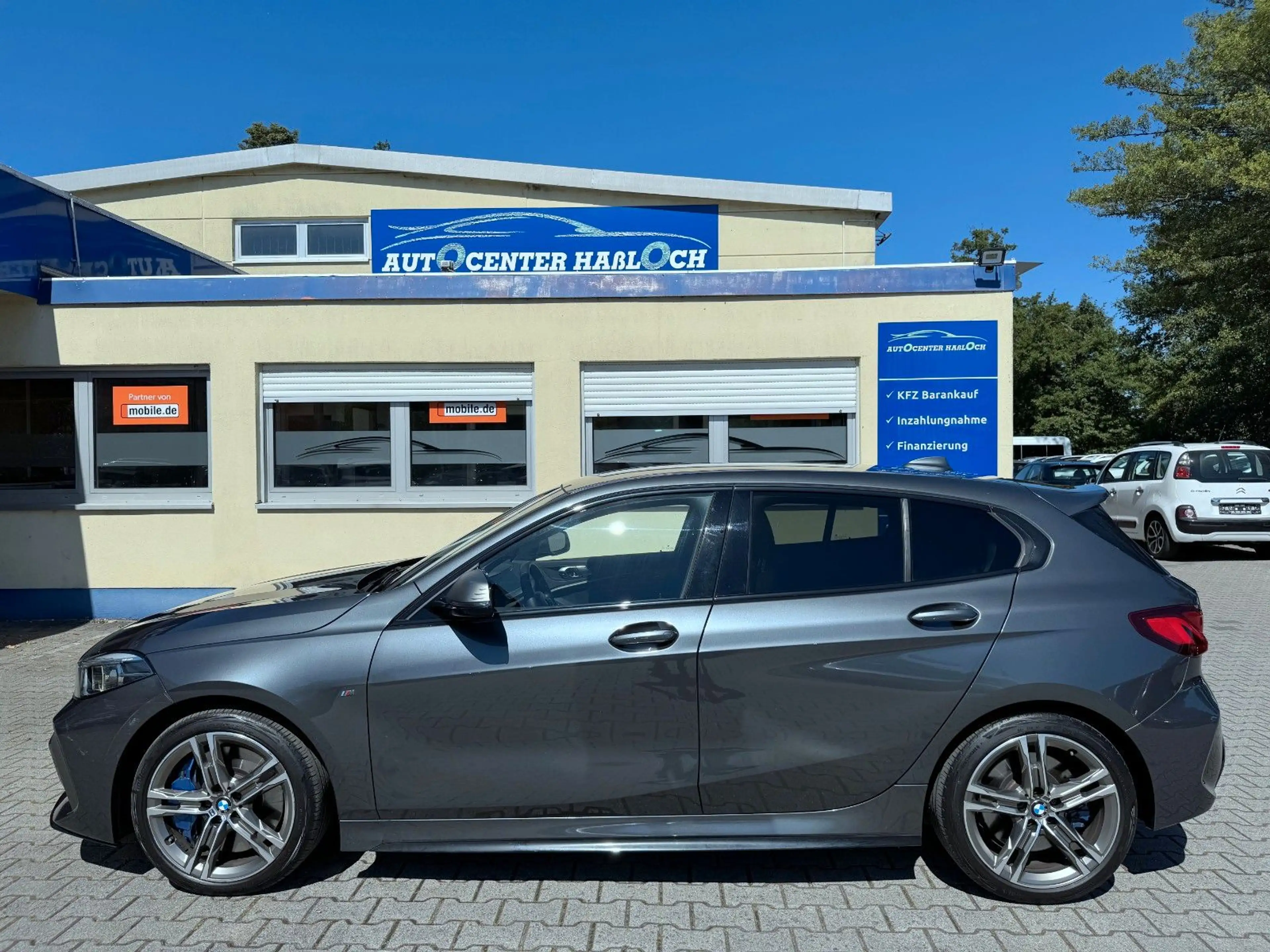 BMW 135 i xDrive M-Sport*LED*S-Heft*TOP* — photo 4