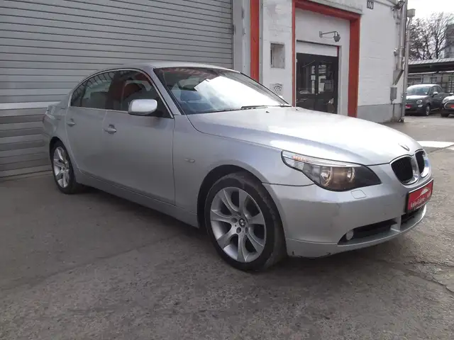 BMW 523 5 Limousine