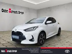 Toyota Yaris Hybrid Team D LED Hauptscheinwerfer Apple Ca