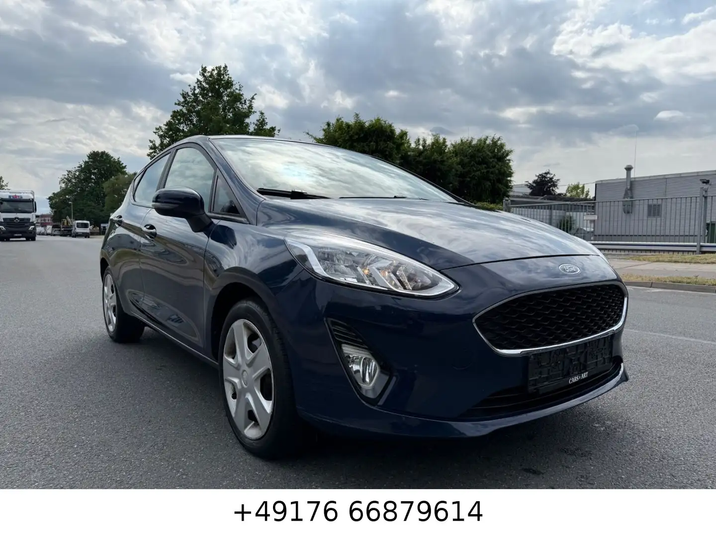 Ford Fiesta Cool & Connect Klima 1.Hand MwSt Blau - 2