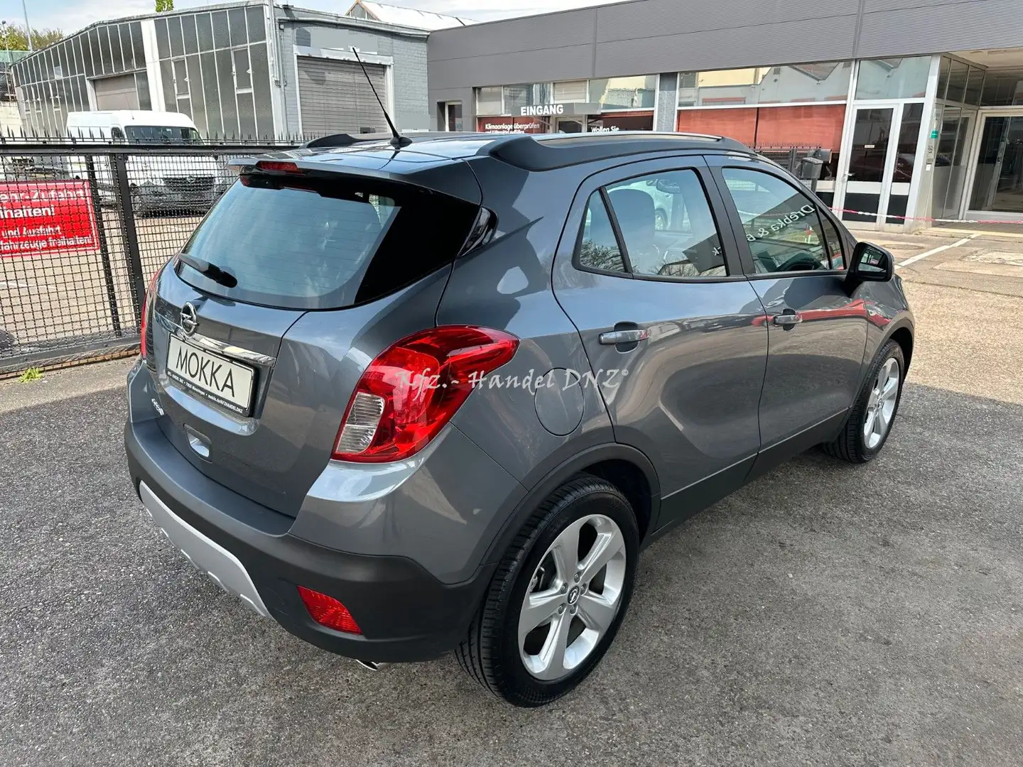 Opel Mokka 1.6 Edition *Orig. 26.000 KM*KLIMA*AHK*1HD Grau - 2