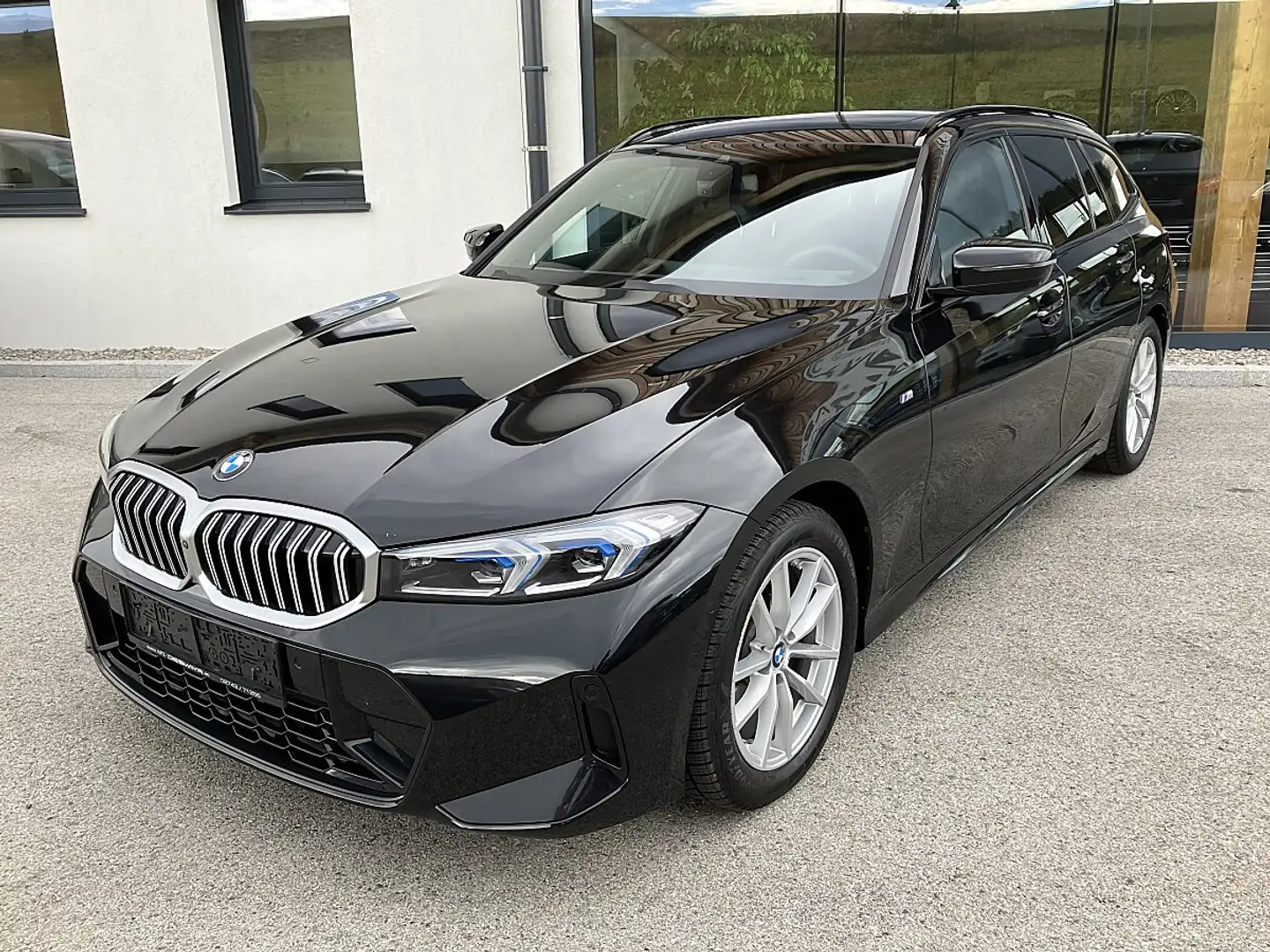 BMW 320 d Mild Hybrid xDrive M-Paket LED AHK Panorama G... Schwarz - 1