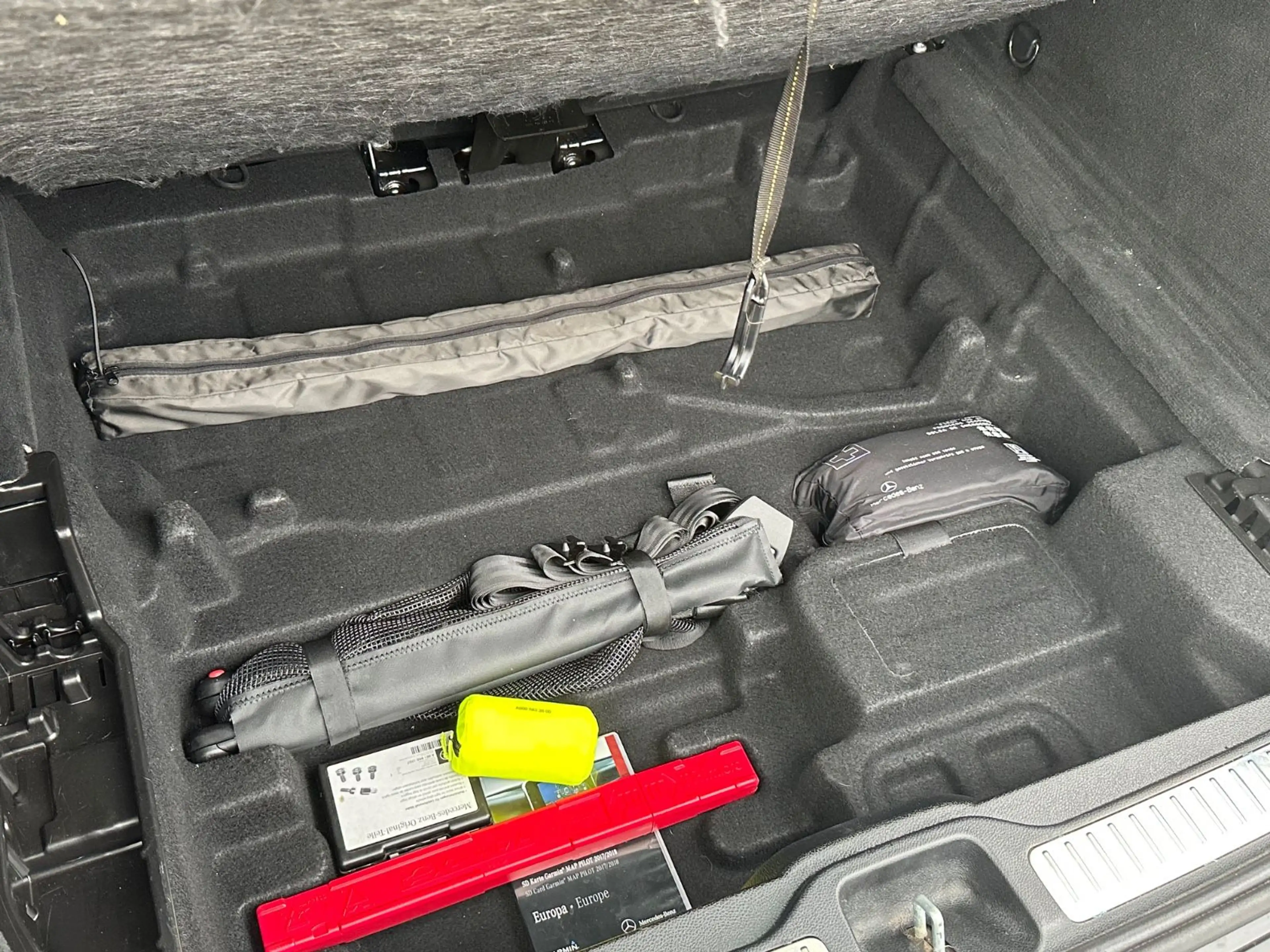 Mercedes-Benz GLC 250 4MATIC Autom. *PANORAMA*KAMERA*LEDER — photo 9