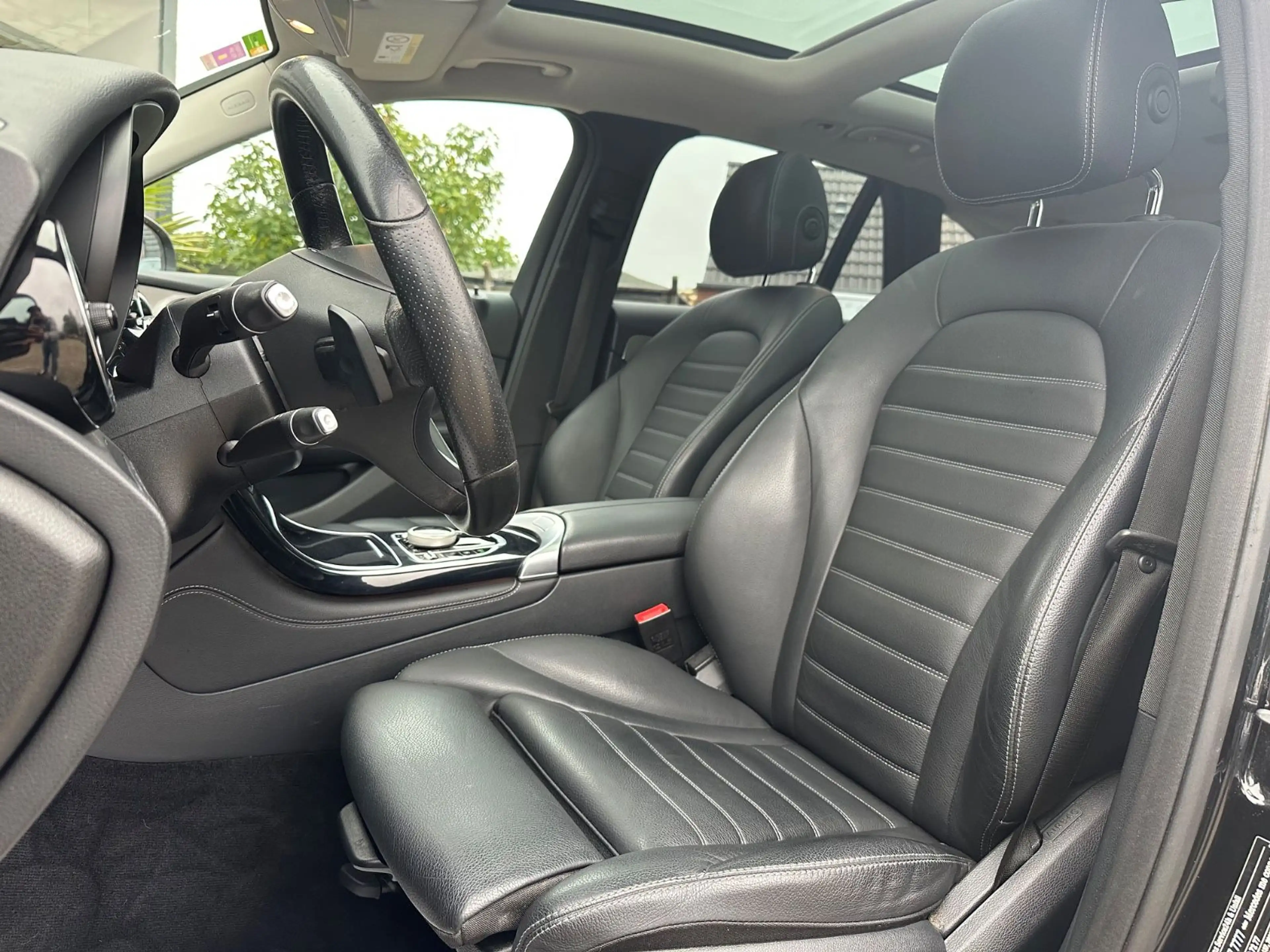 Mercedes-Benz GLC 250 4MATIC Autom. *PANORAMA*KAMERA*LEDER — photo 13