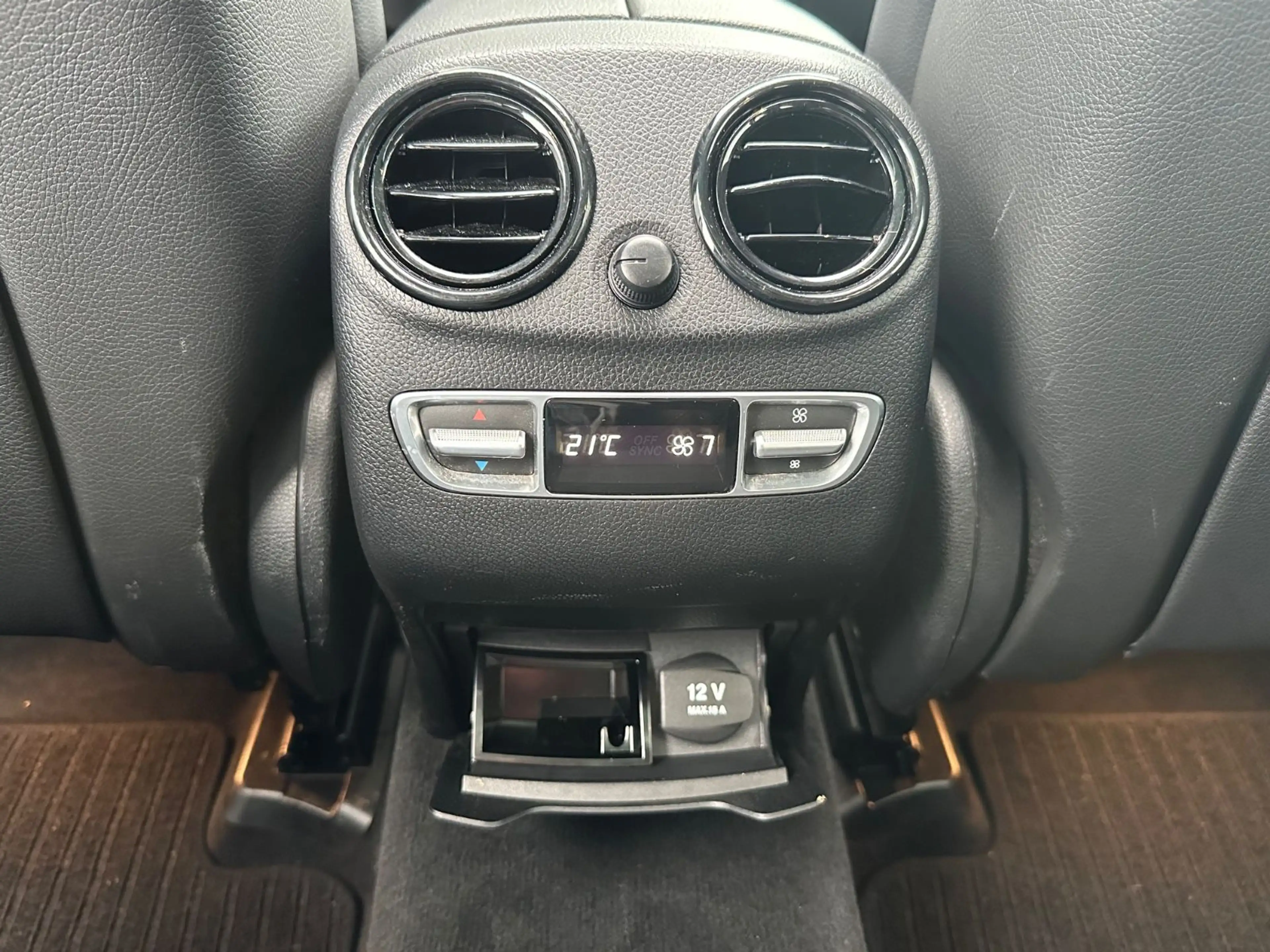 Mercedes-Benz GLC 250 4MATIC Autom. *PANORAMA*KAMERA*LEDER — photo 14