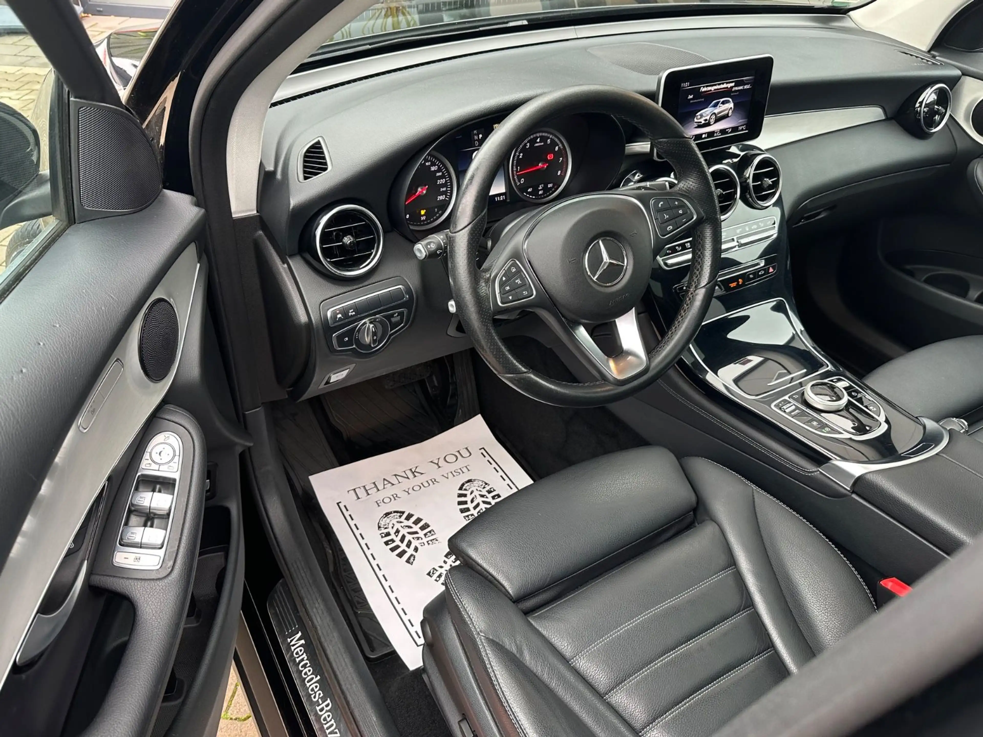 Mercedes-Benz GLC 250 4MATIC Autom. *PANORAMA*KAMERA*LEDER — photo 12