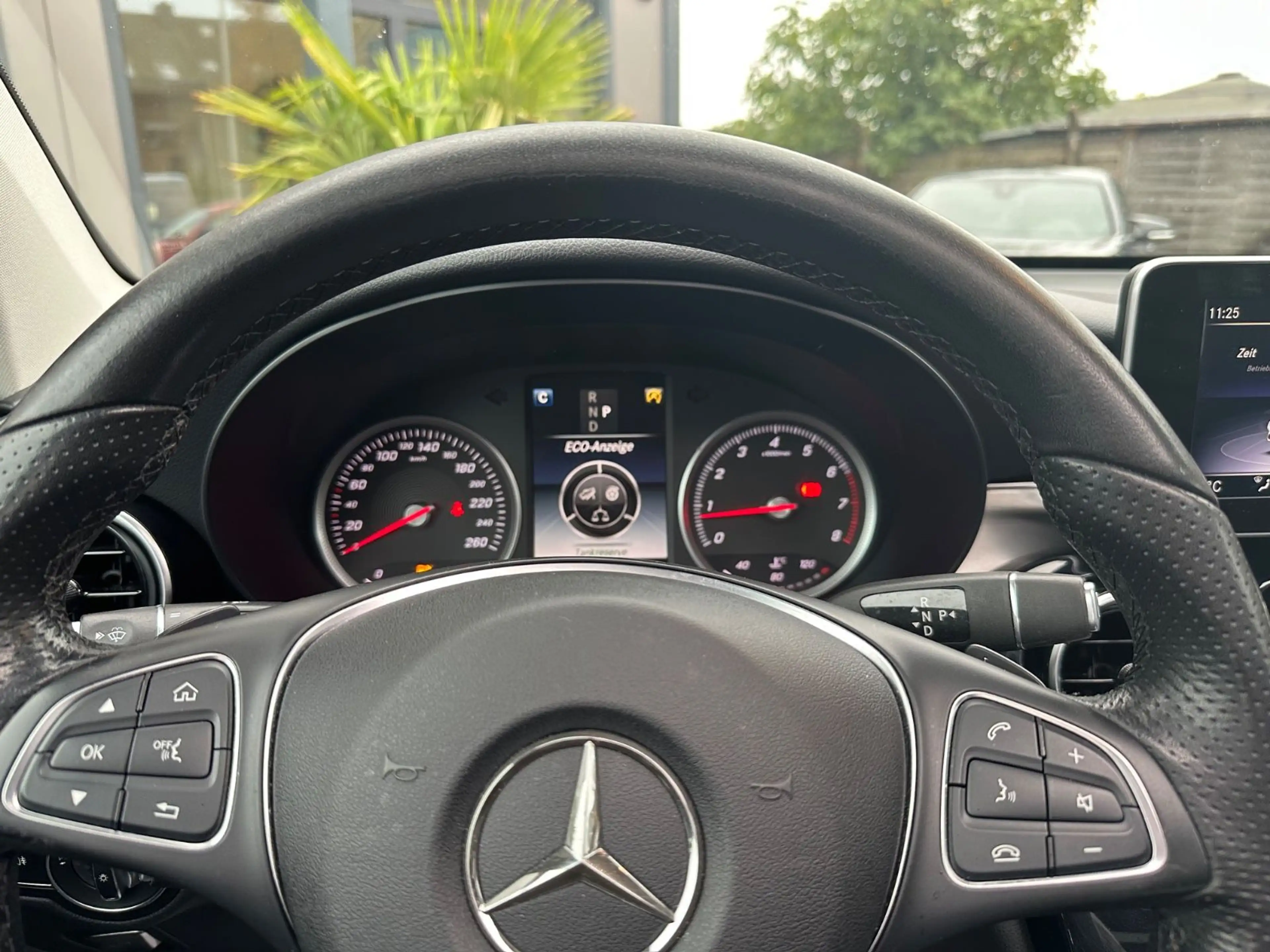Mercedes-Benz GLC 250 4MATIC Autom. *PANORAMA*KAMERA*LEDER — photo 15