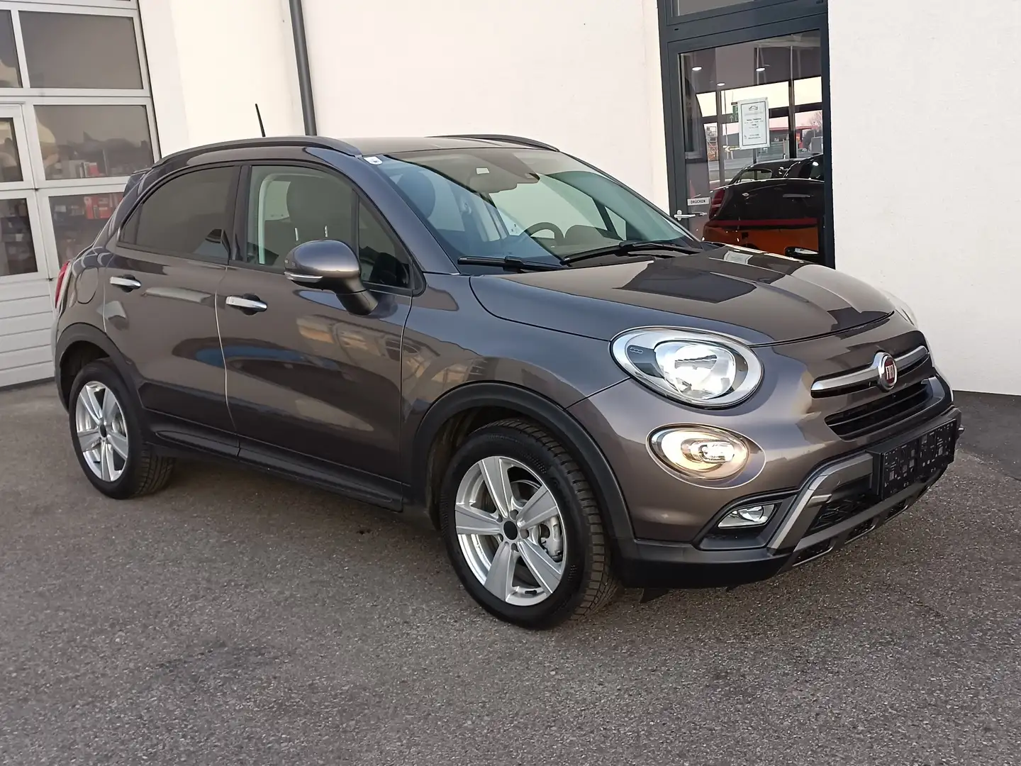 Fiat 500X 1,6Multi-JetII120Off-RoadLookCross,AHV,ZahnRie neu Gris - 1