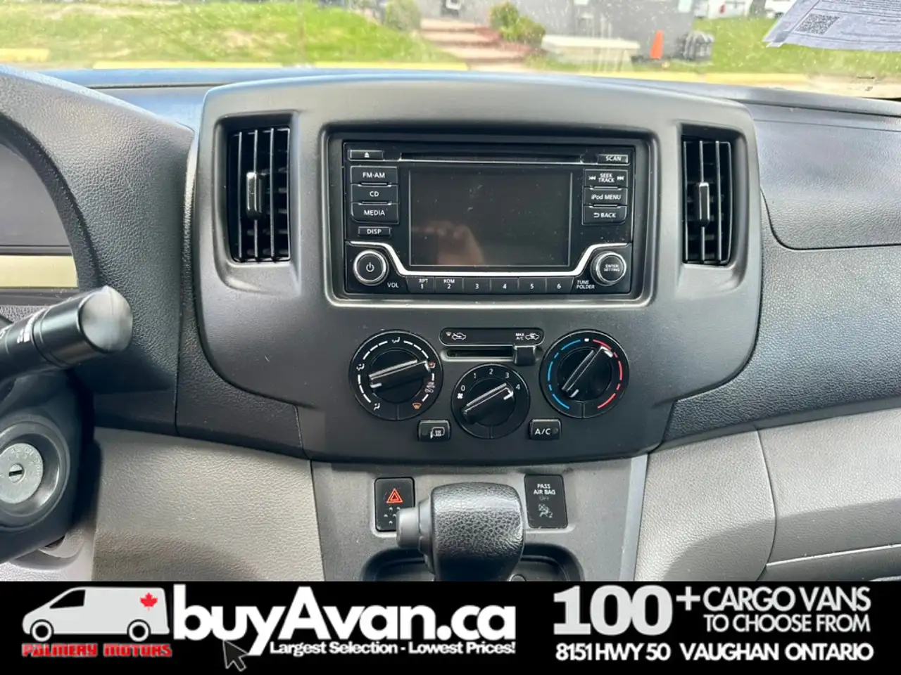 Nissan NV Cargo снимка Nissan NV Cargo
