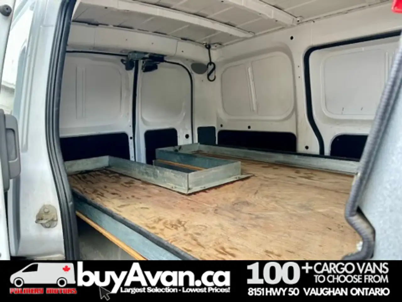 Nissan NV Cargo снимка Nissan NV Cargo