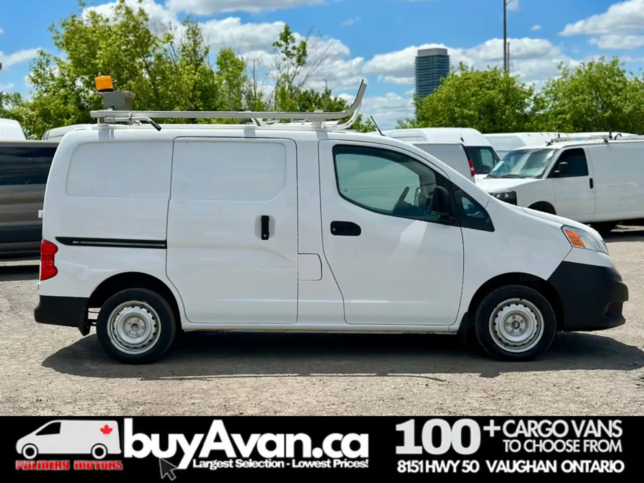 Nissan NV Cargo снимка Nissan NV Cargo