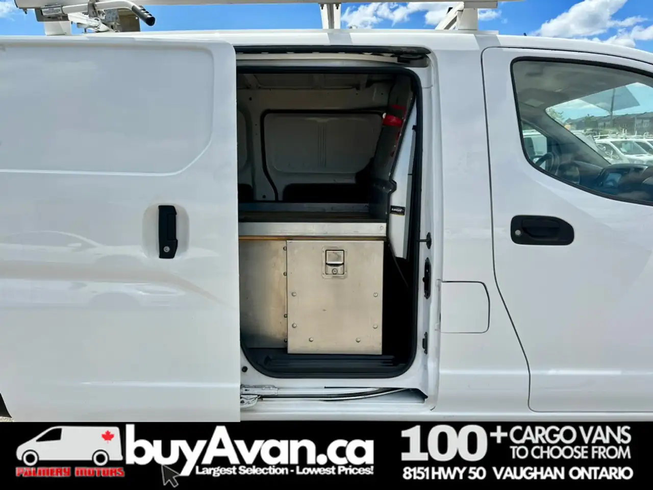 Nissan NV Cargo снимка Nissan NV Cargo