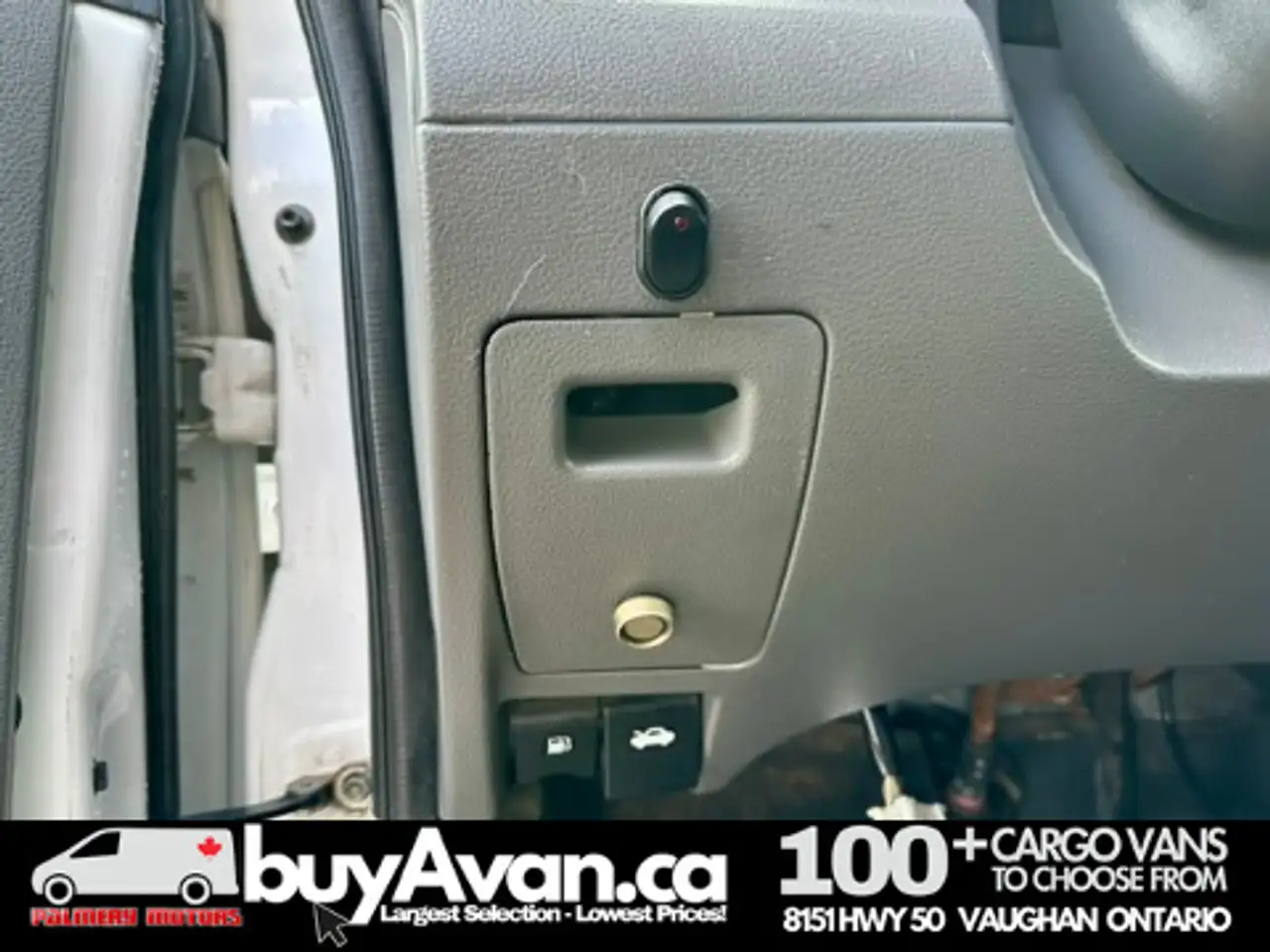 Nissan NV Cargo снимка Nissan NV Cargo