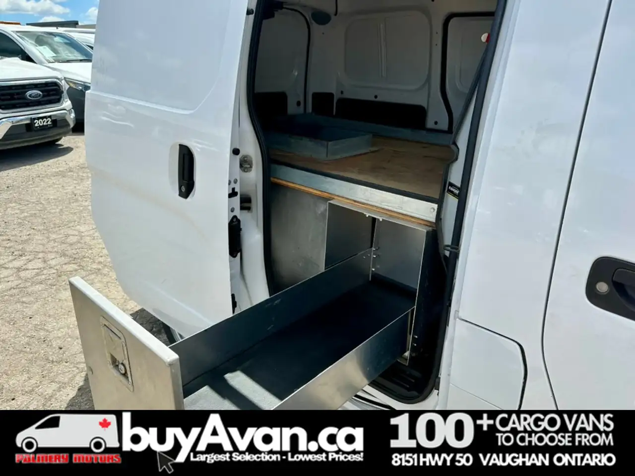 Nissan NV Cargo снимка Nissan NV Cargo