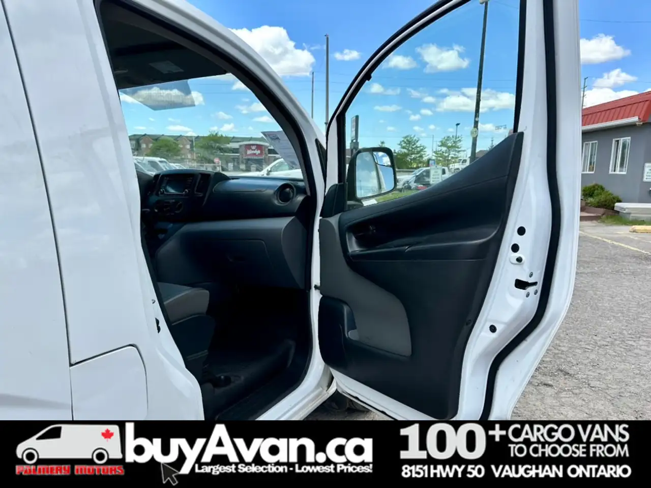 Nissan NV Cargo снимка Nissan NV Cargo