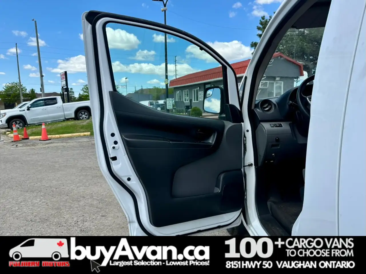 Nissan NV Cargo снимка Nissan NV Cargo