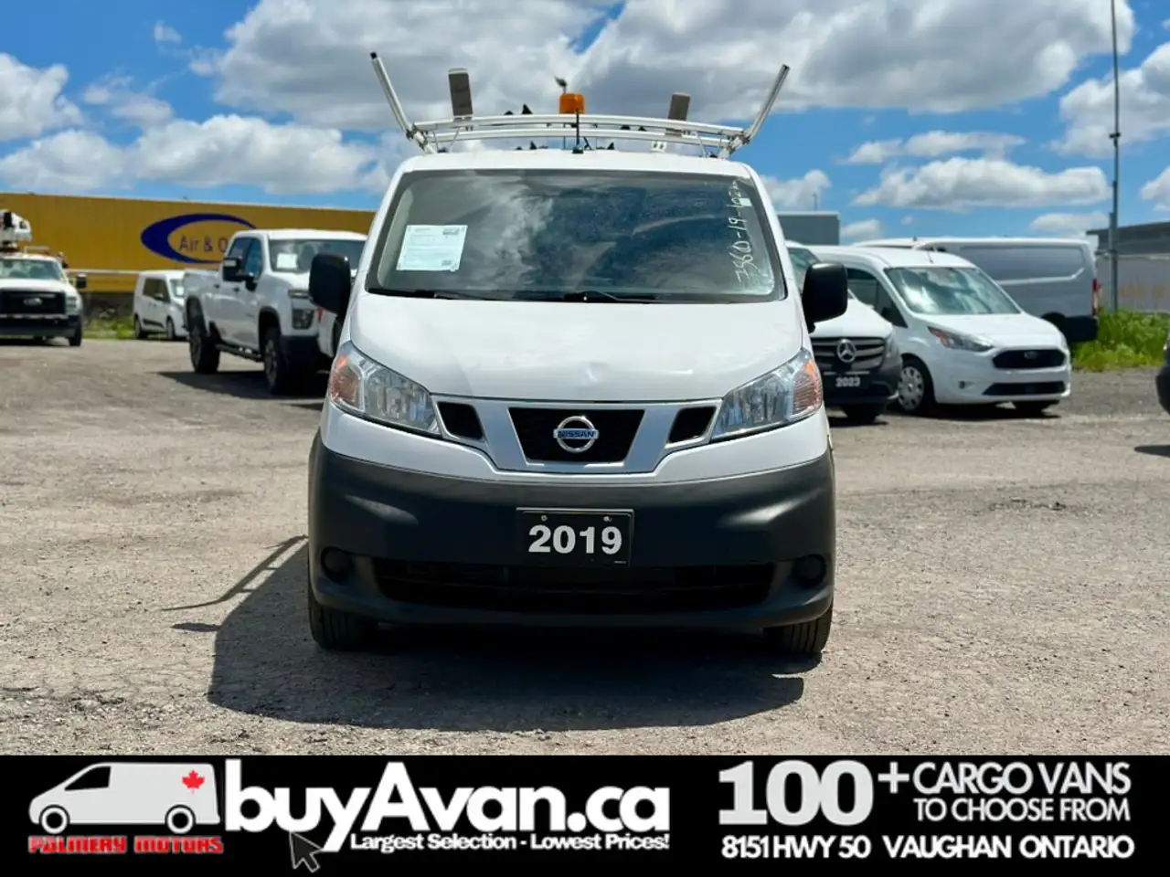 Nissan NV Cargo снимка Nissan NV Cargo