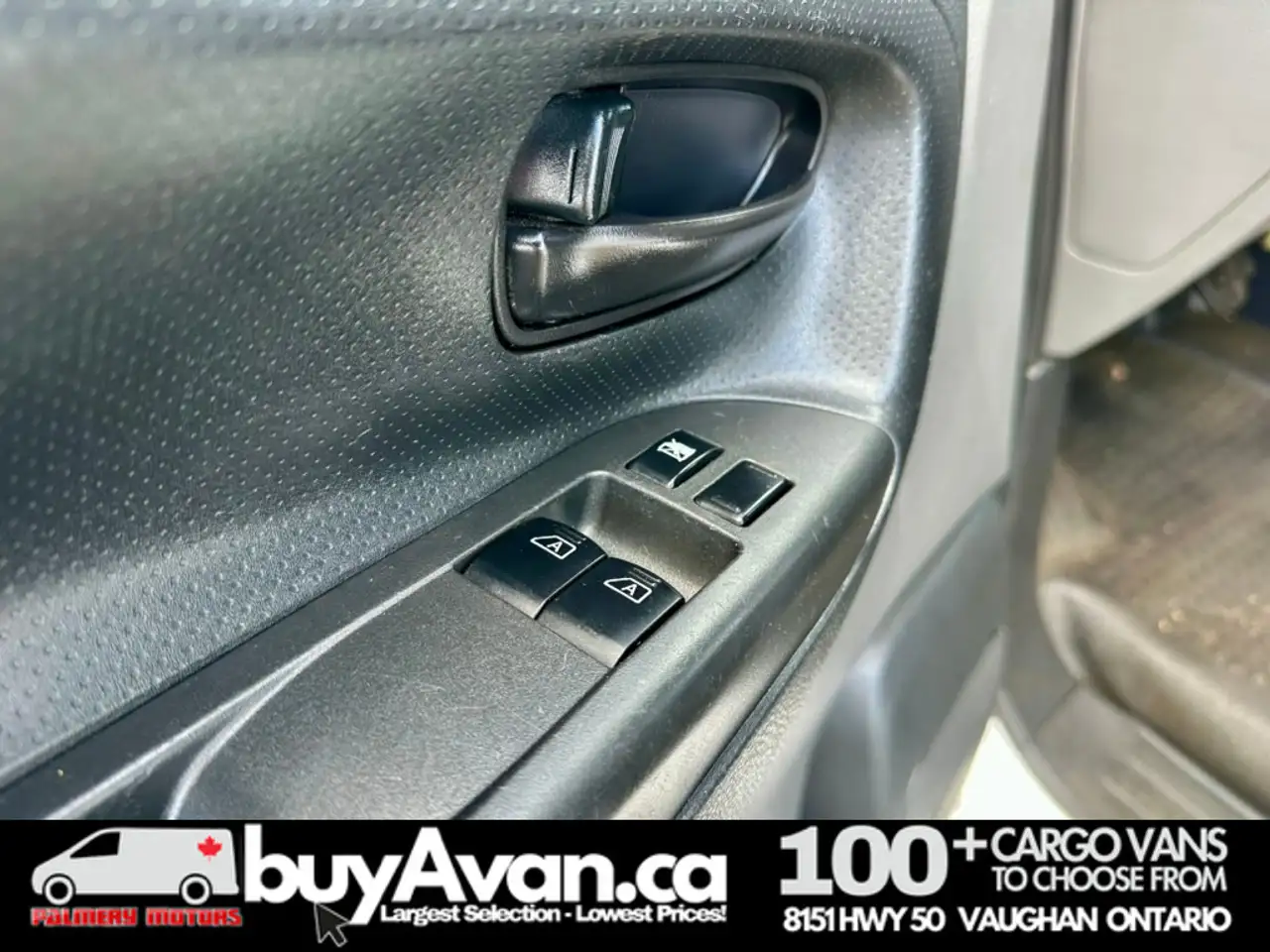 Nissan NV Cargo снимка Nissan NV Cargo