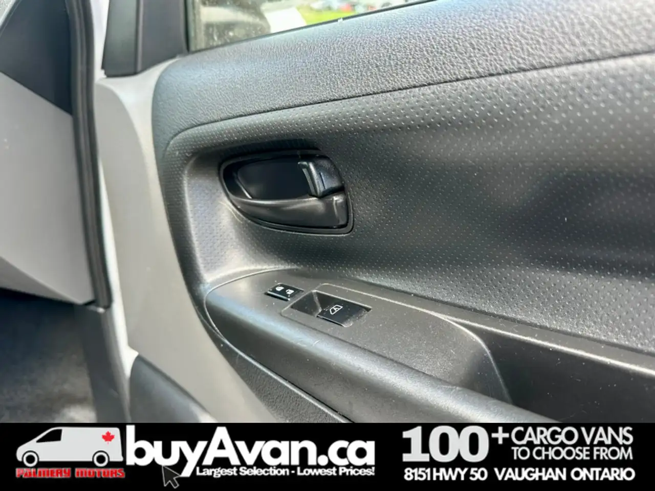 Nissan NV Cargo снимка Nissan NV Cargo