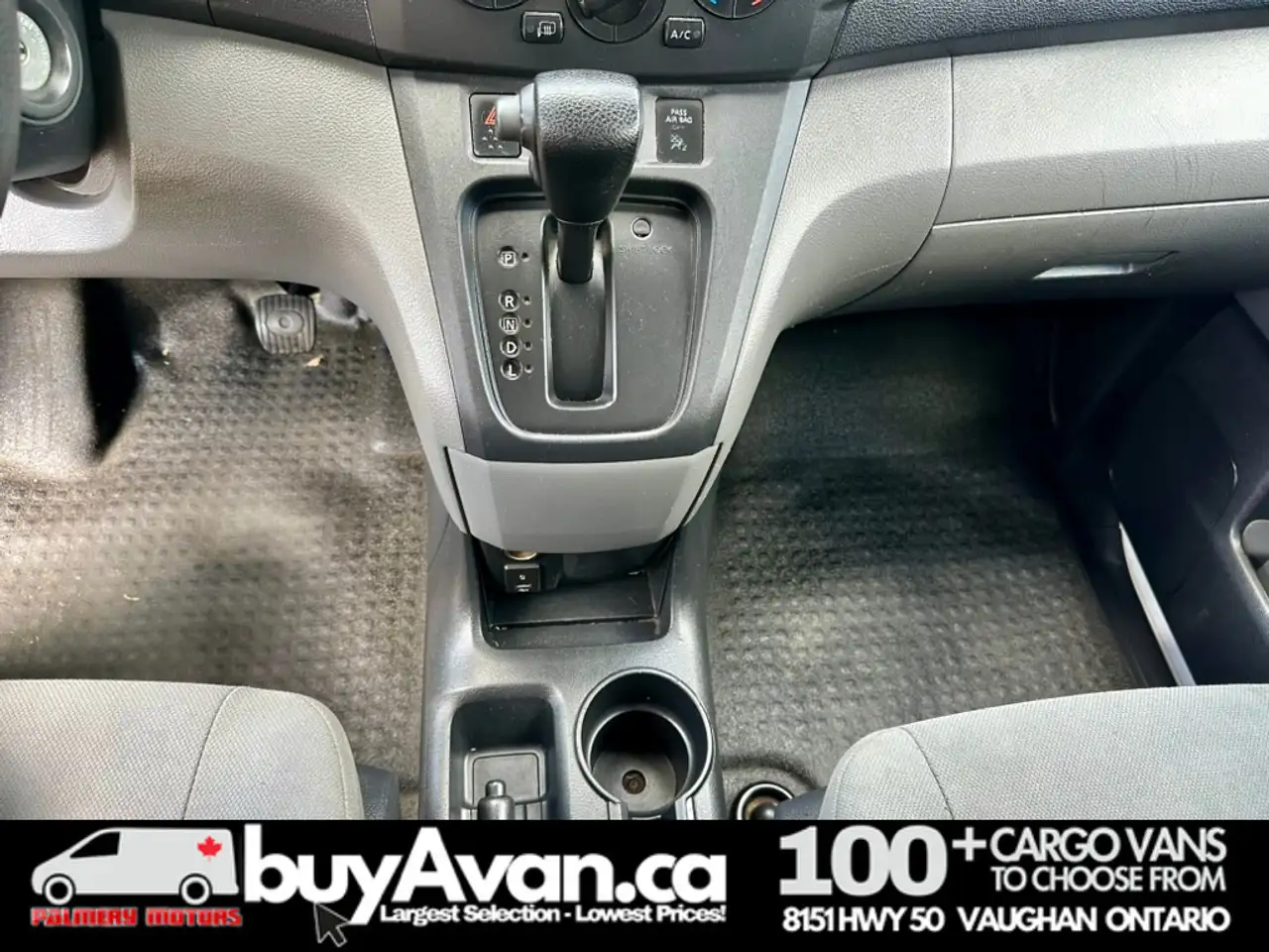 Nissan NV Cargo снимка Nissan NV Cargo
