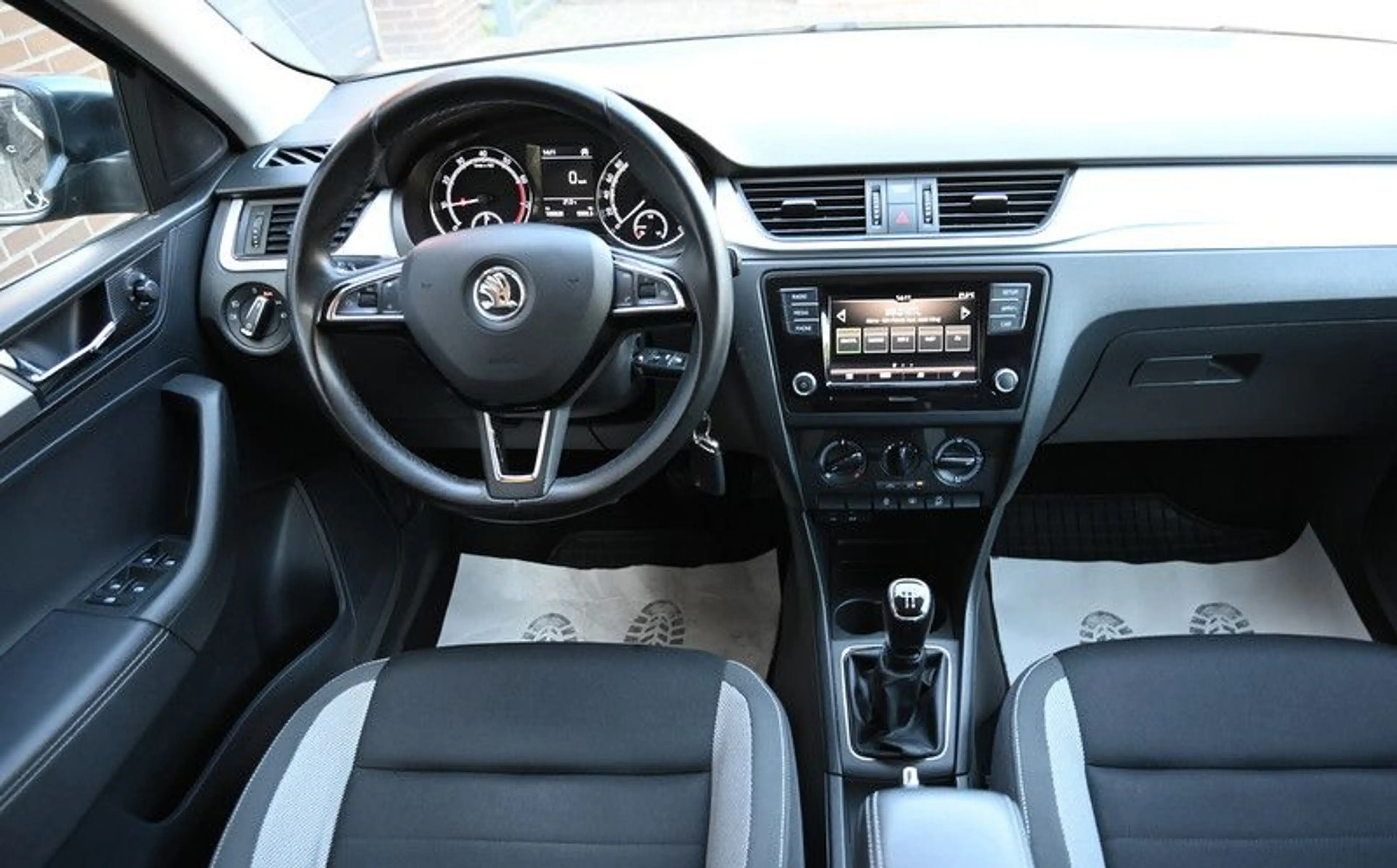 Skoda Rapid/Spaceback Spaceback Ambition — photo 9
