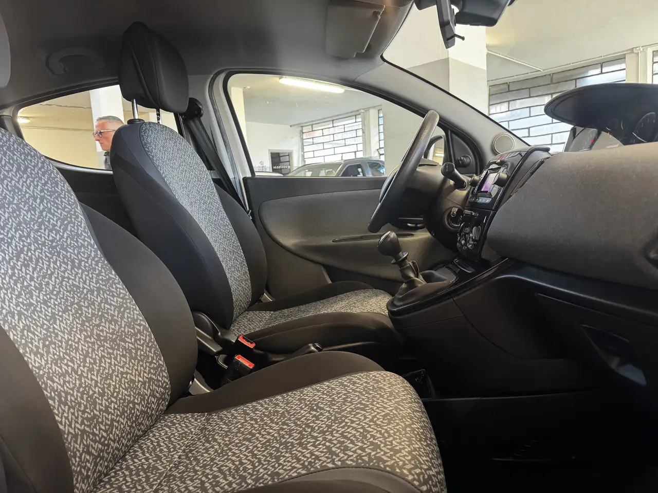 Lancia Ypsilon 2021 — фото 11