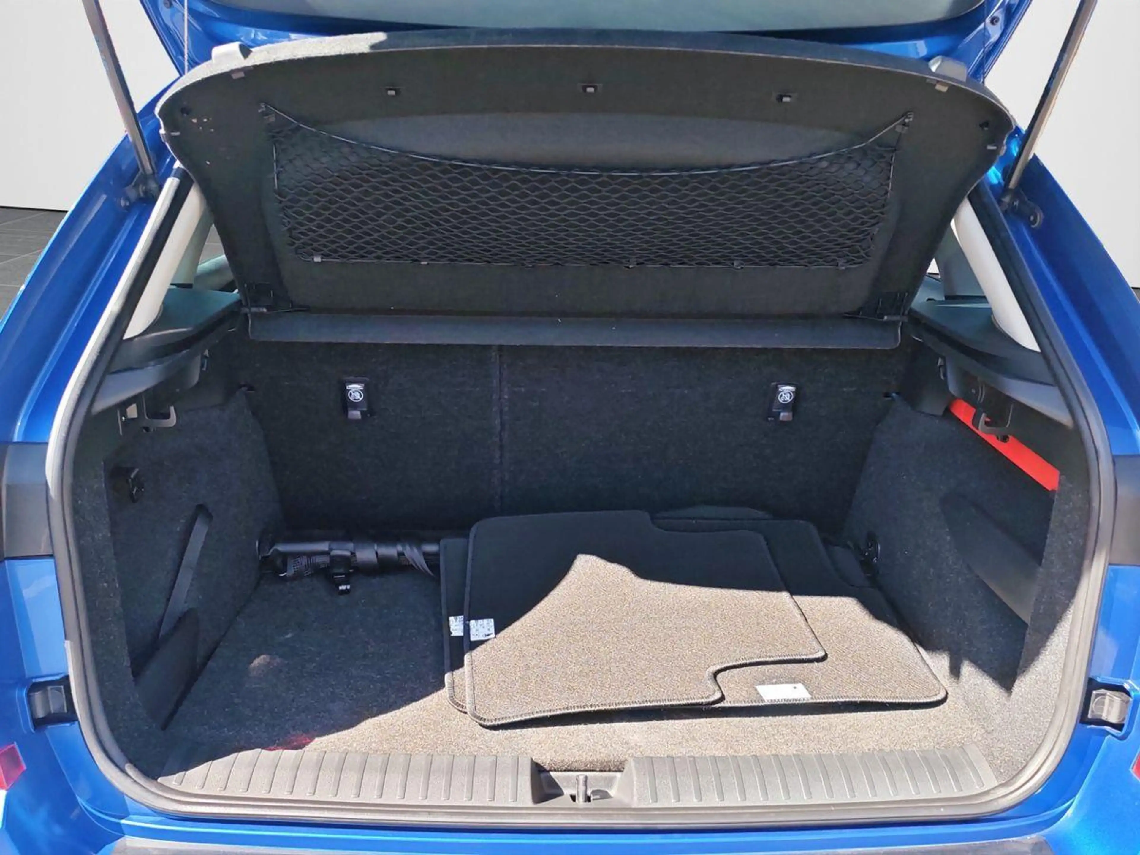 Skoda Kamiq Clever 1.0 TSI DSG AHK ACC Smartlink — photo 9