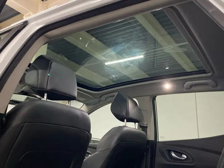 Renault Kadjar 2022, foto 22