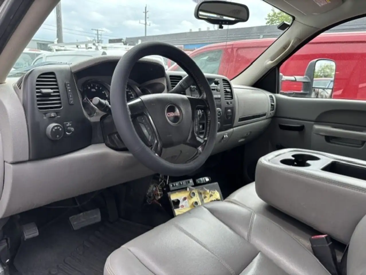 GMC Sierra 3500HD photo GMC Sierra 3500HD