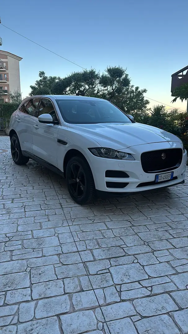 Jaguar F-Pace Prestige - 2
