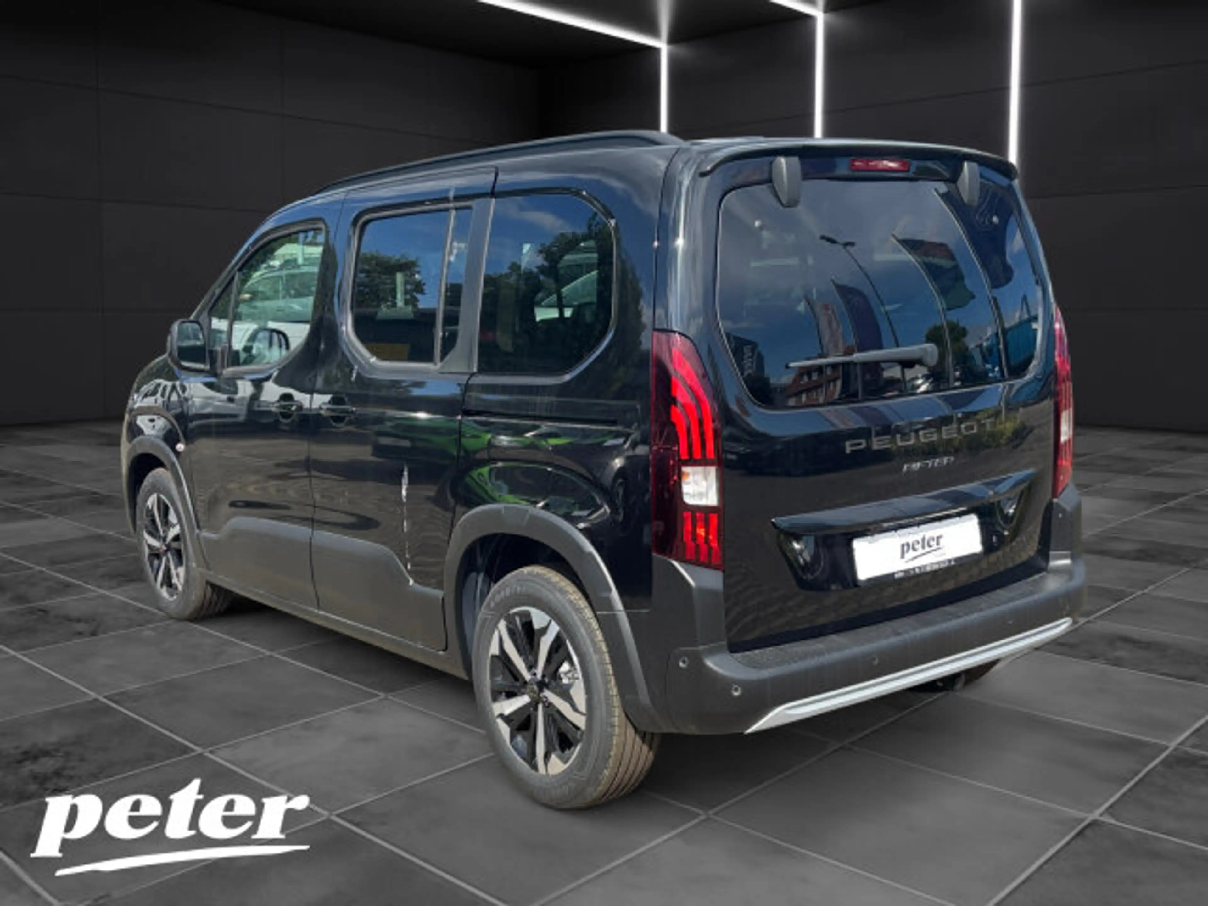 Peugeot Rifter Rifter GT 130 L1 +180°Kamera+Navigation+FSH+ — photo 3