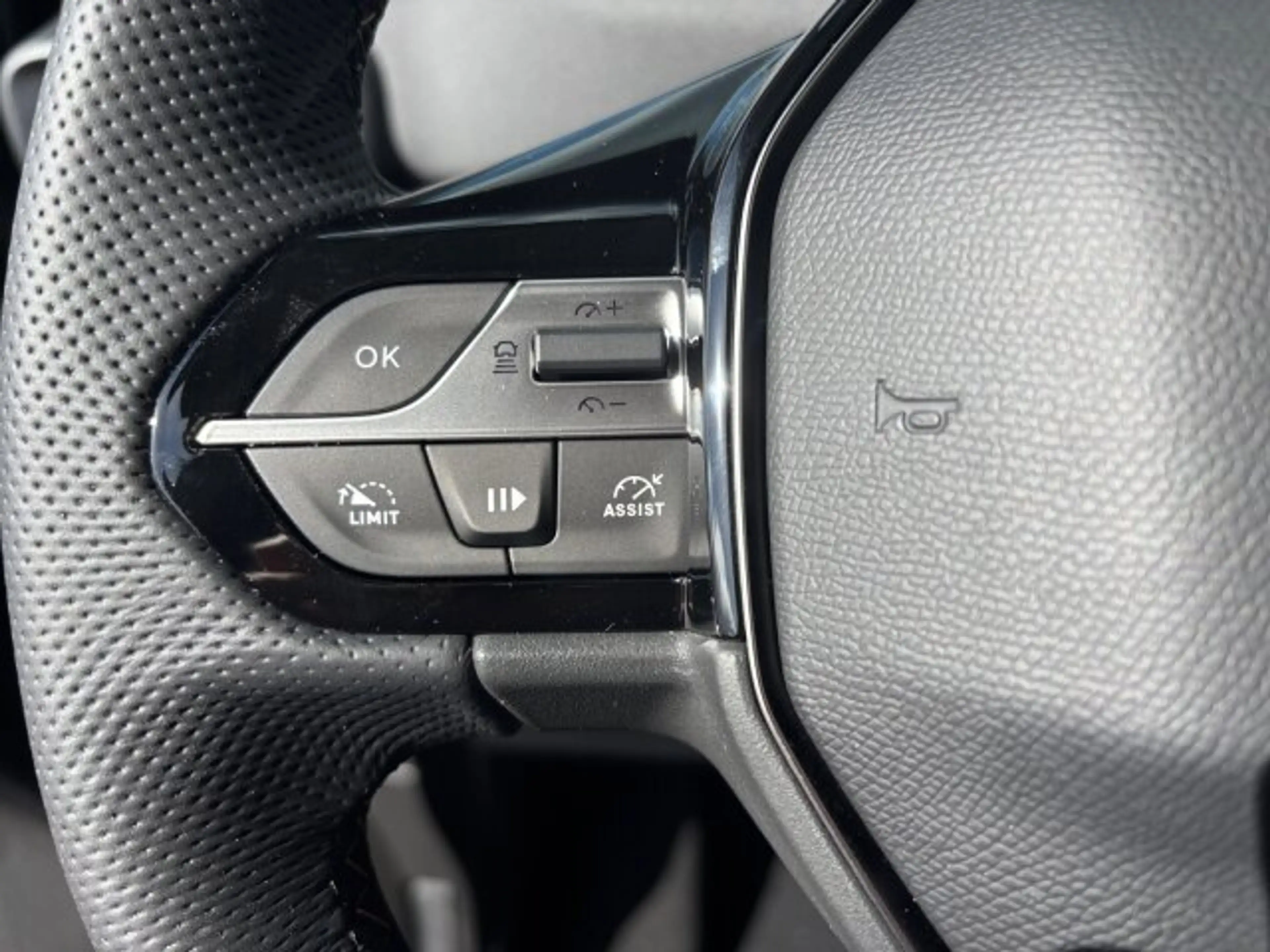 Peugeot Rifter Rifter GT 130 L1 +180°Kamera+Navigation+FSH+ — photo 10