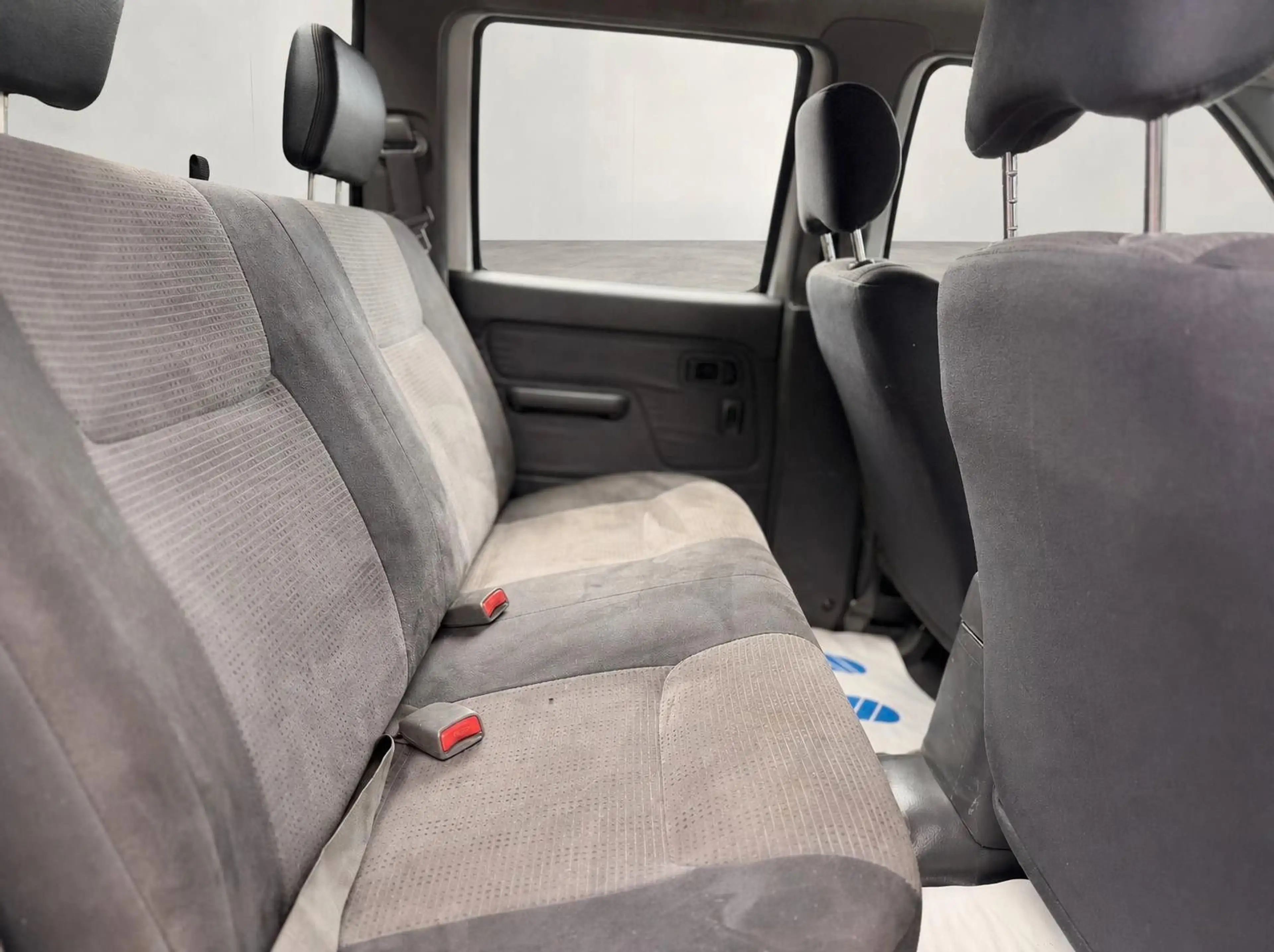 Nissan NP300 PICK-UP HARDTOP *TÜV-NEU — photo 10
