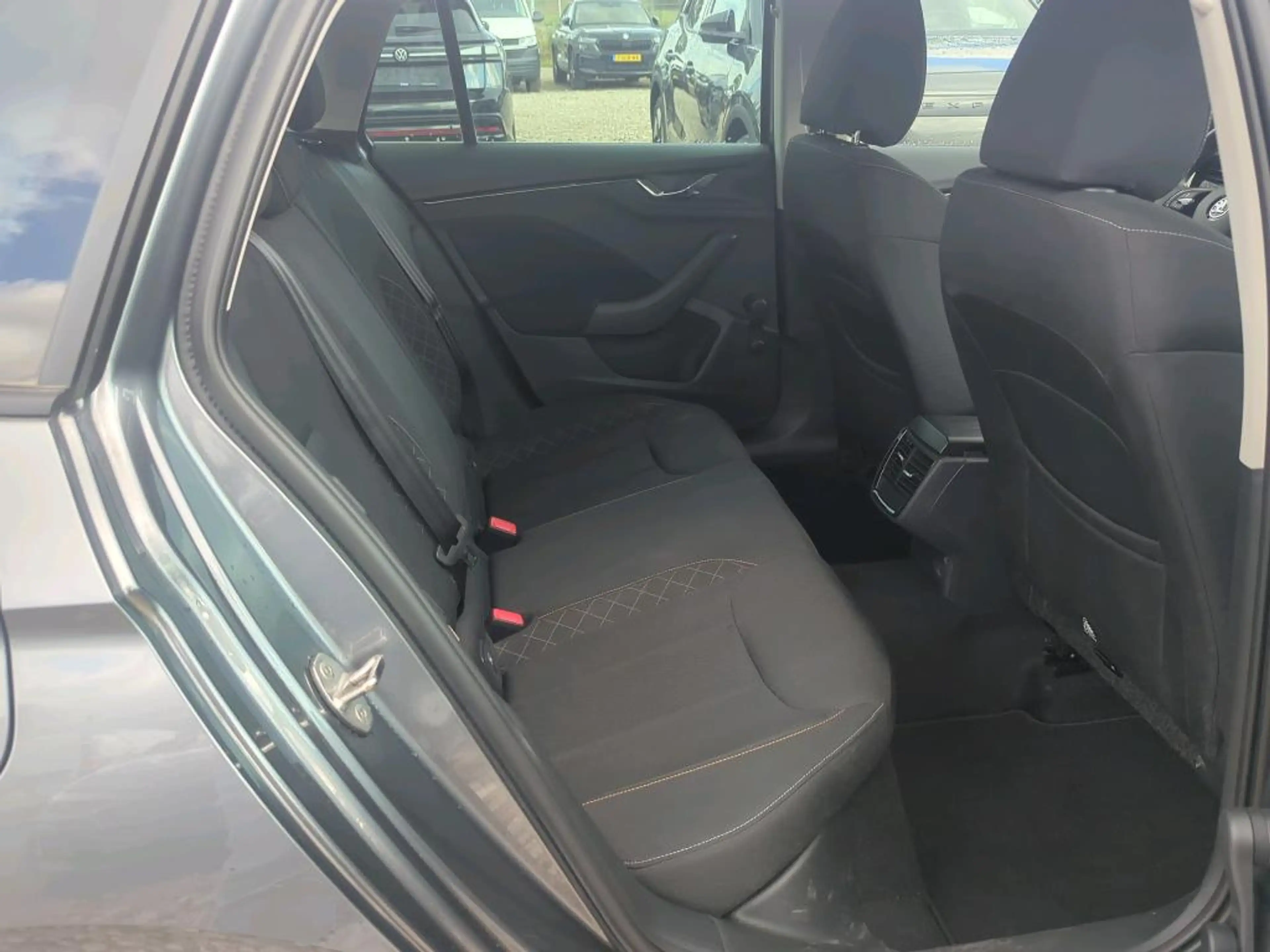 Skoda Scala 1.0 TSI Online Edition / Unieke km stand! / Naviga — photo 15